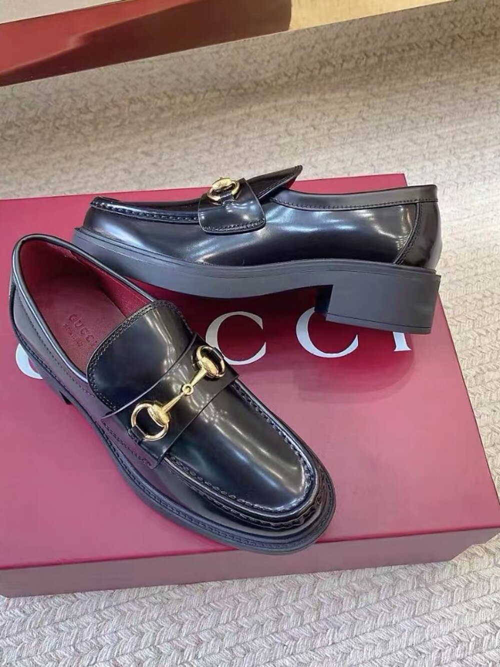 Gucci Horsebit Polished Leather Loafers